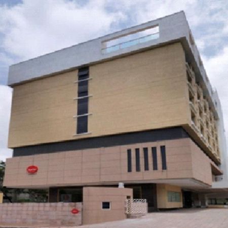 Spree Shivai Hotel Pimpri-Chinchwad Buitenkant foto