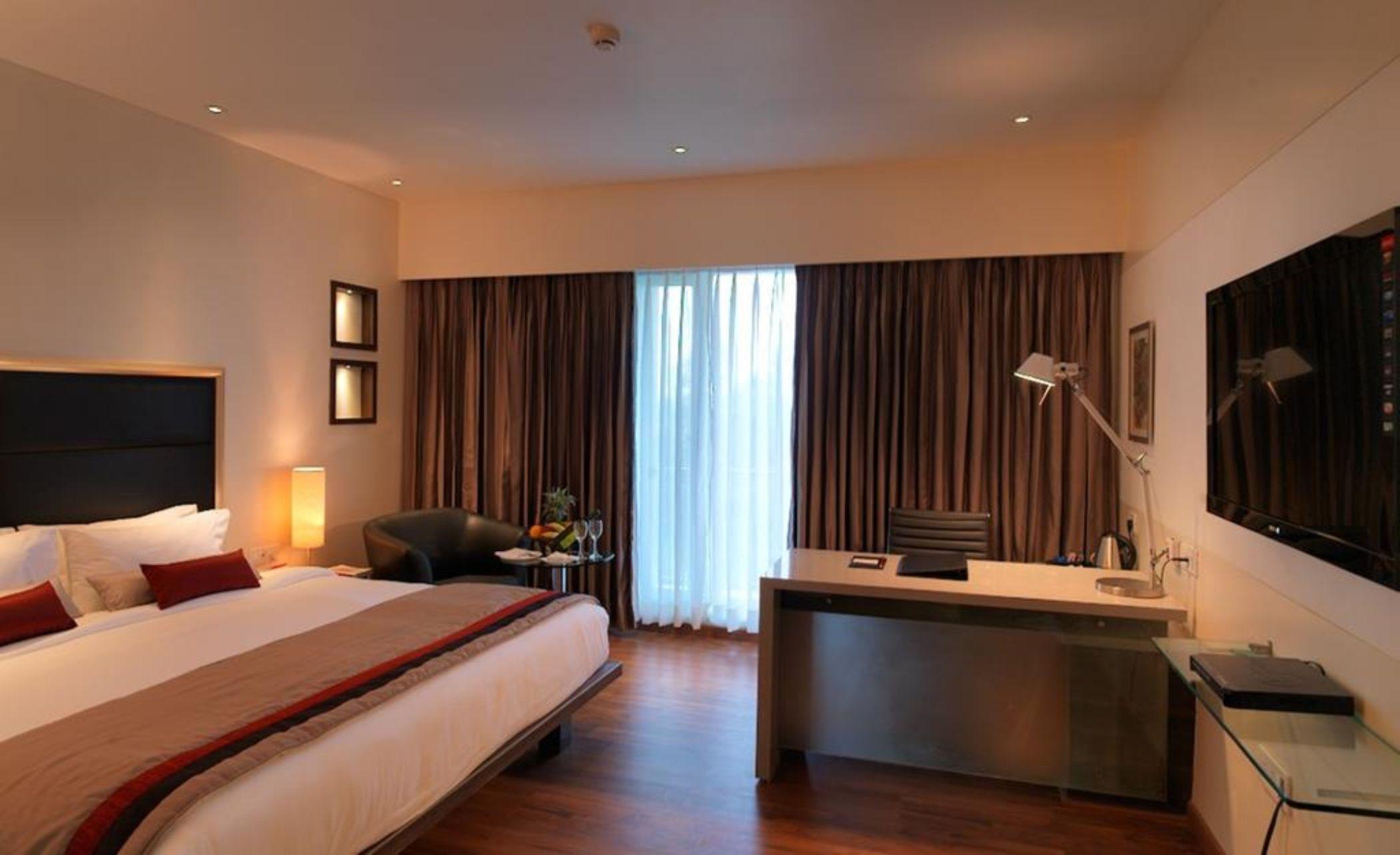 Spree Shivai Hotel Pimpri-Chinchwad Buitenkant foto