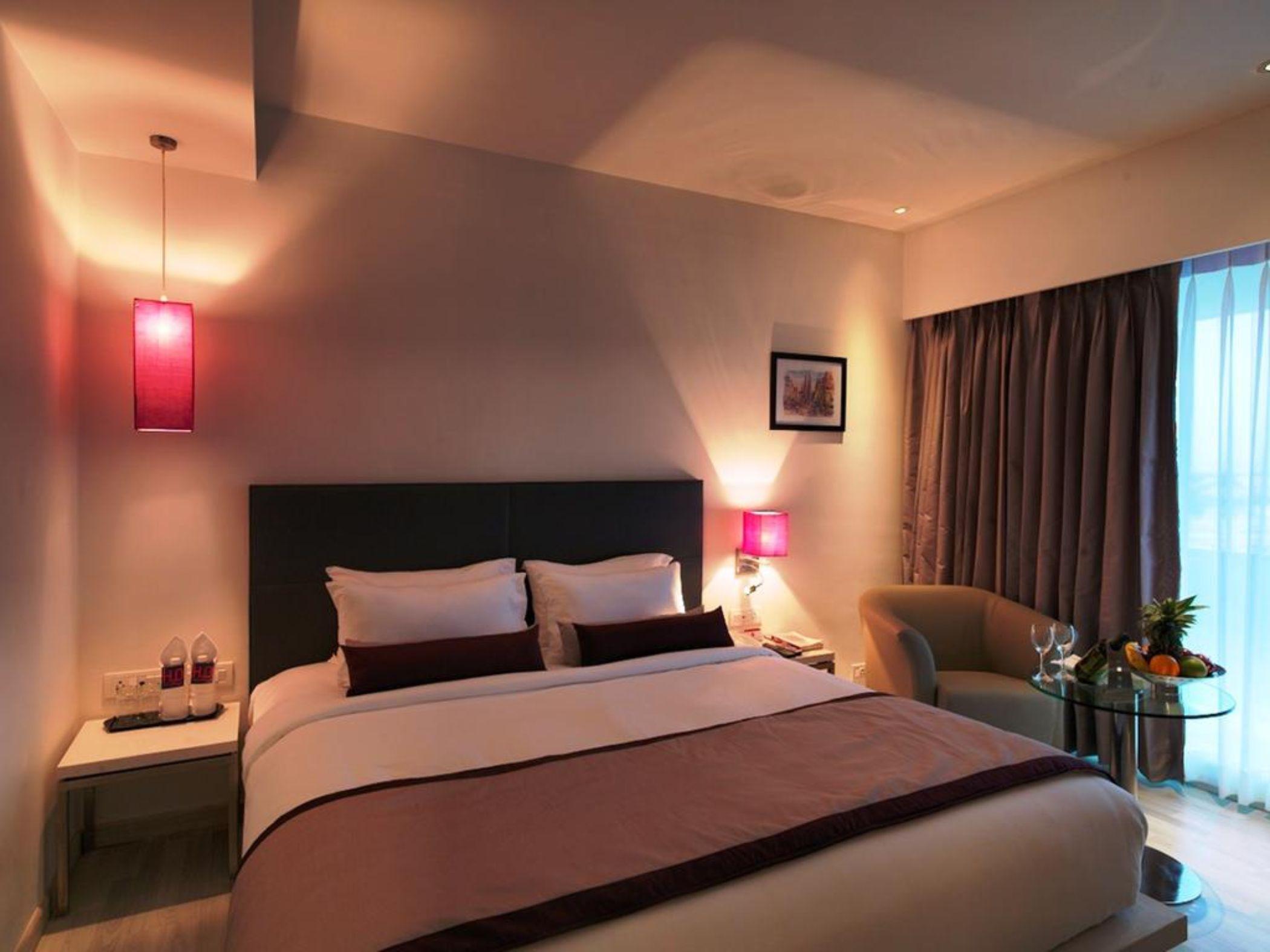 Spree Shivai Hotel Pimpri-Chinchwad Buitenkant foto