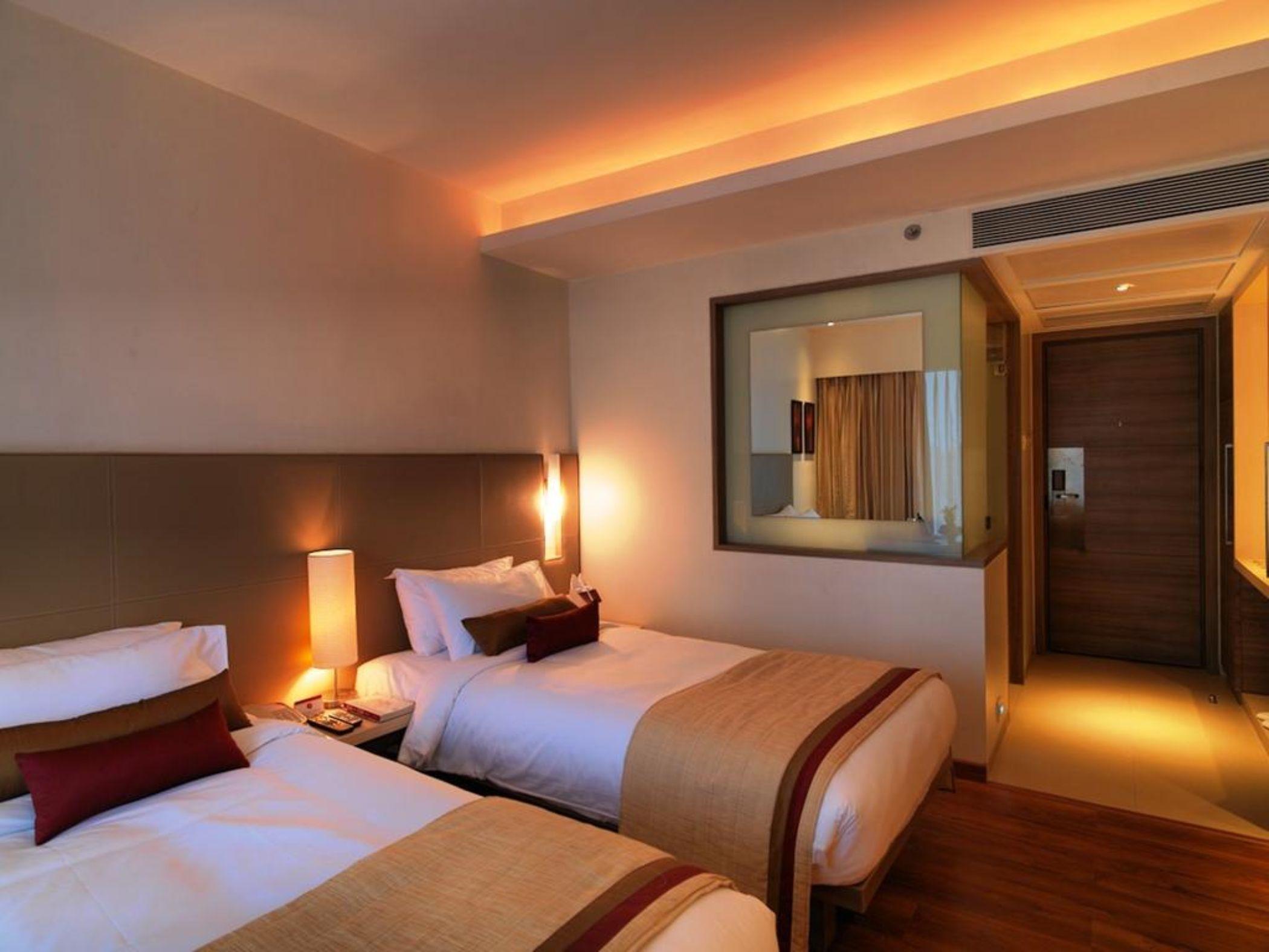Spree Shivai Hotel Pimpri-Chinchwad Buitenkant foto